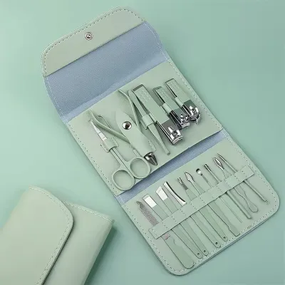 Classic Portable Nail Care Kit 